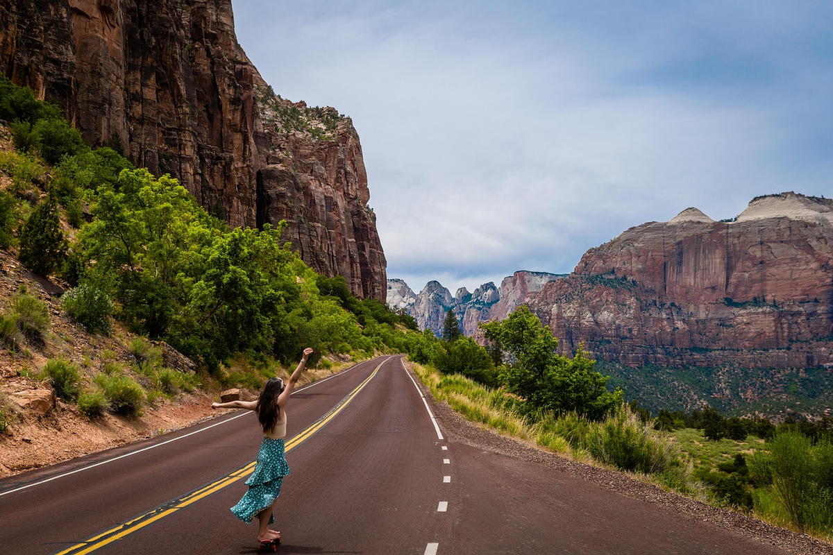 A clear, ascending pathway formed by distinct, marked financial 'steps' or 'milestones,' leading directly towards a prominent, brightly lit bullseye target on the horizon, symbolizing the focused setting and practical implementation of financial goals.